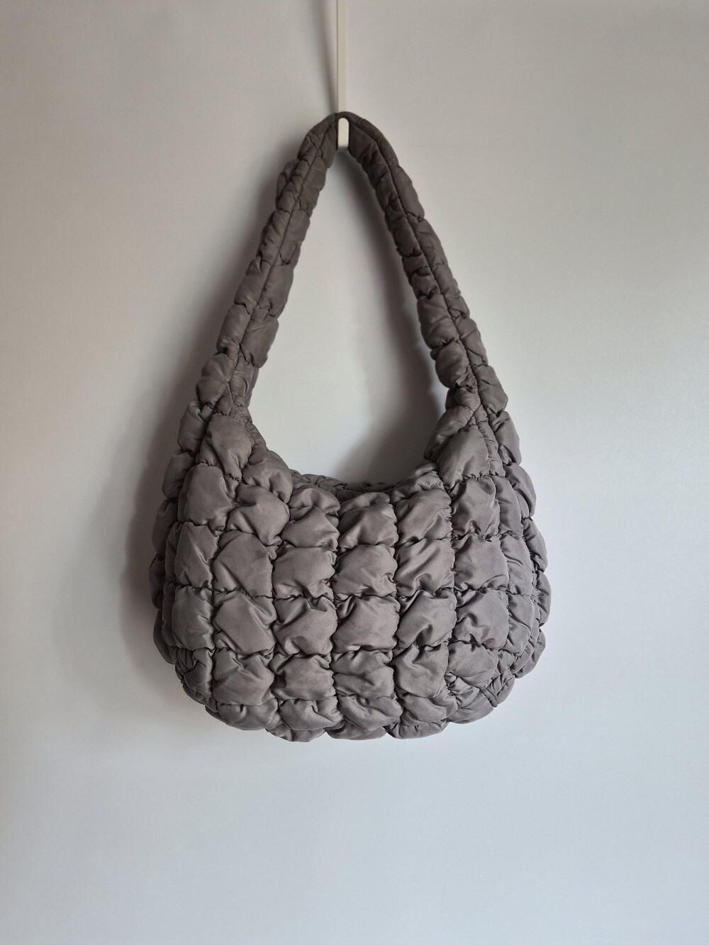 COS Quilted Mini Bag Grey Puffer Cloud Scandi Minimalist Streetwear Monochrome